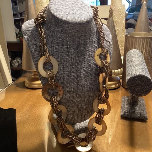Jewelry - Golden Mother of Pearl and Gold Seed Beads Lone Necklace